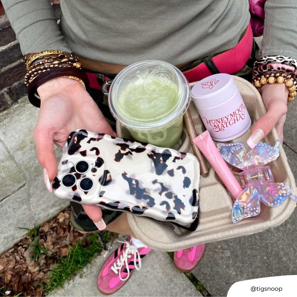 Wavy Phone Case - Ivory Tort