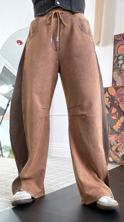 Trend Setter Barrel Leg Sweatpant, Brown