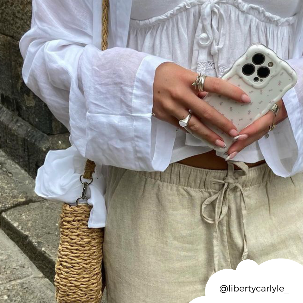 Wavy Phone Case - Ditsy Floral White