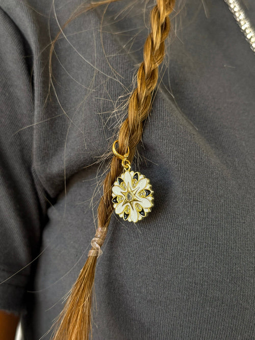 Treasure Jewels: Flower Star Charm