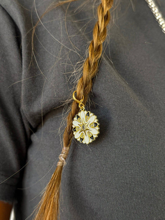 Treasure Jewels: Flower Star Charm