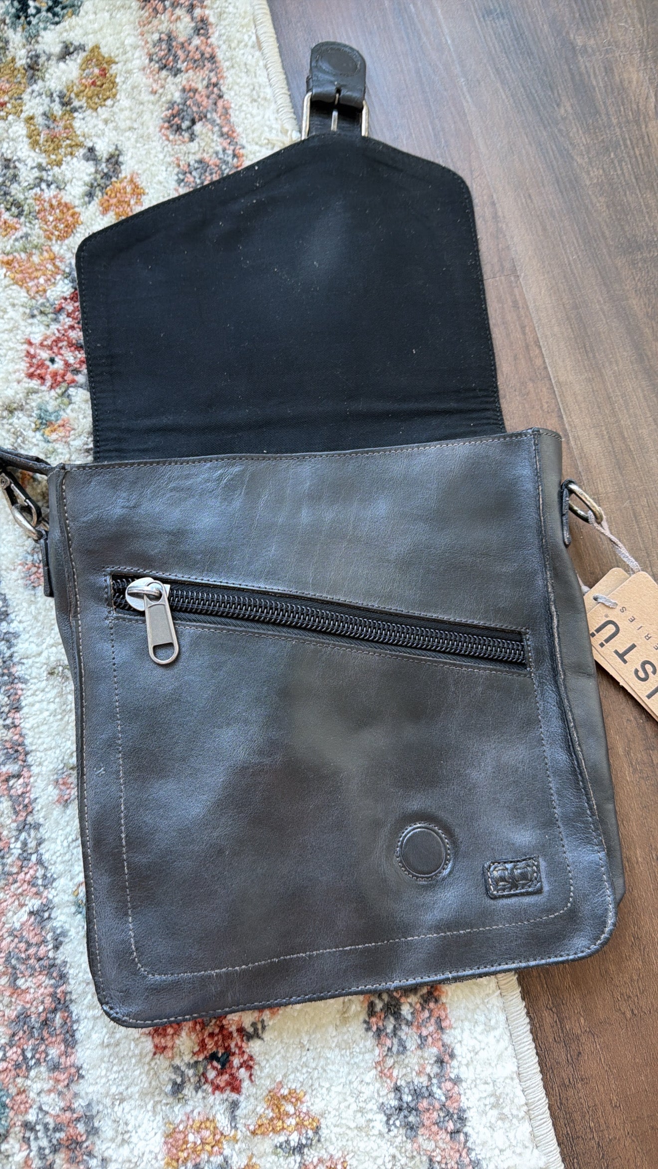 Venice Beach Crossbody, Black Rustic
