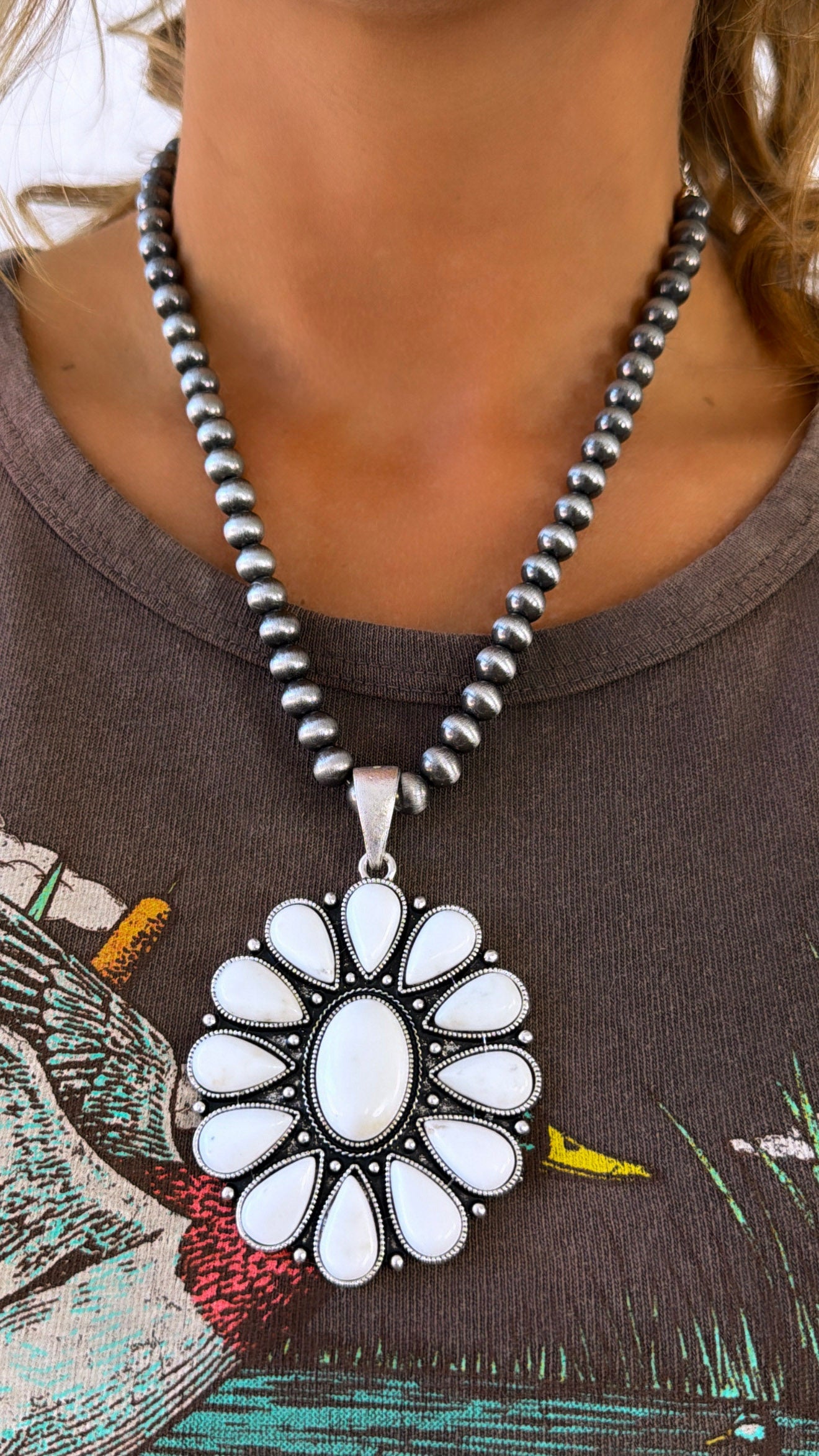 White Western Necklace