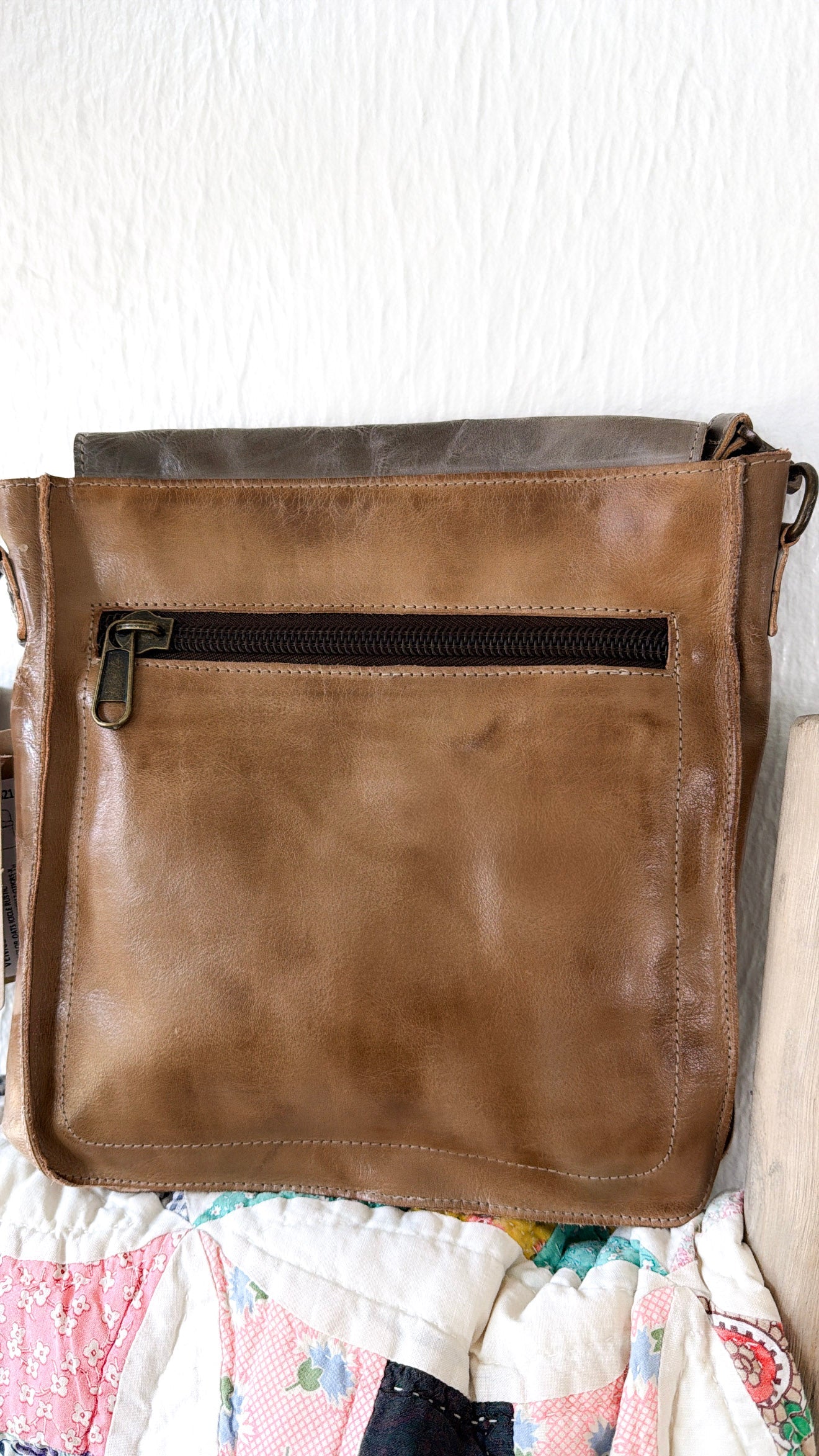 Venice Beach Crossbody, Oats Icicle
