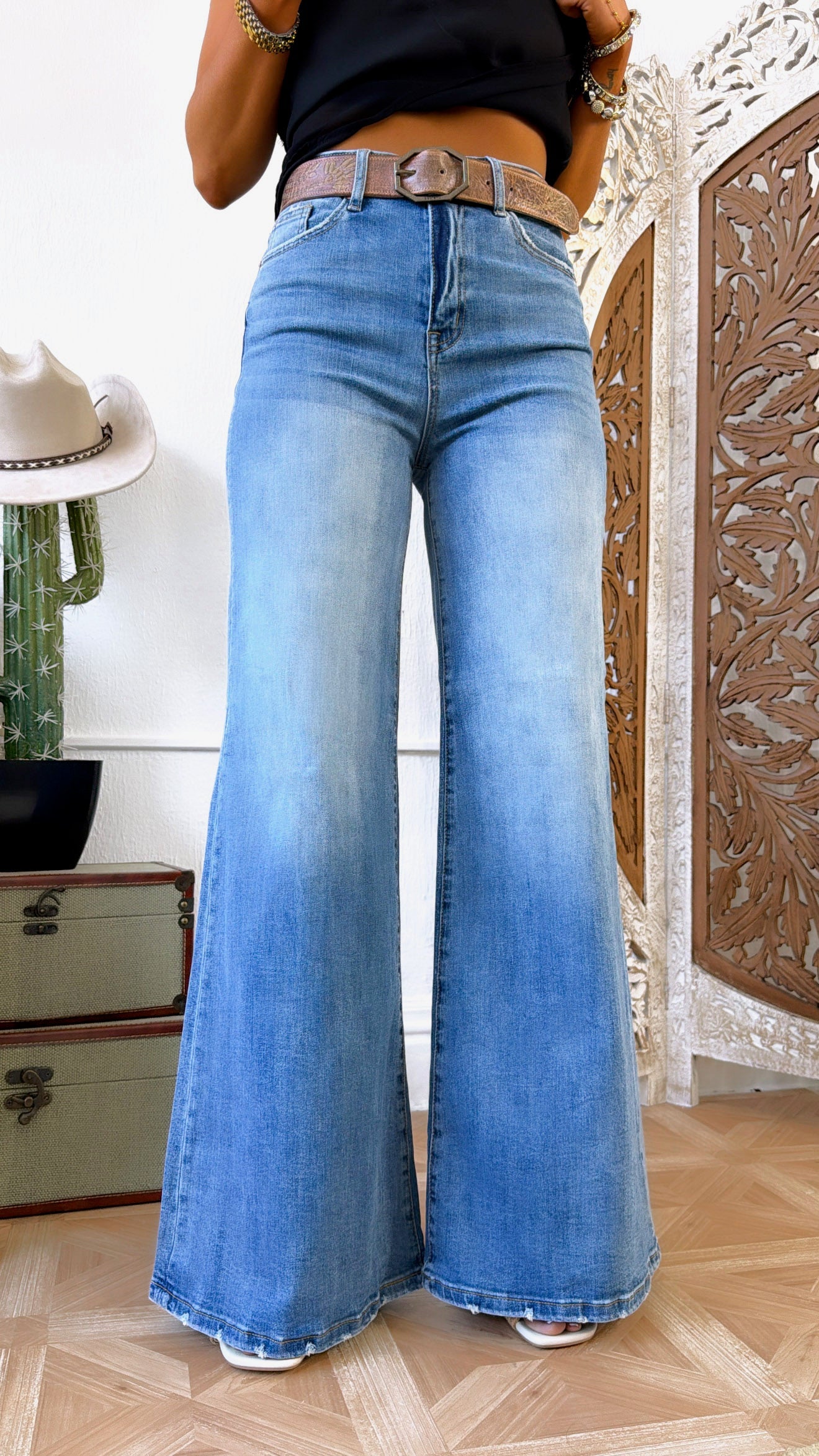 Sammy Wide Straight Leg Jeans, Medium