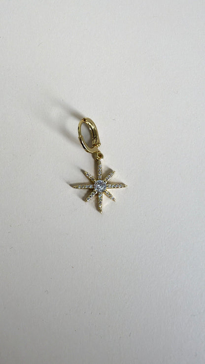Treasure Jewels: Polar Gold Star Charm