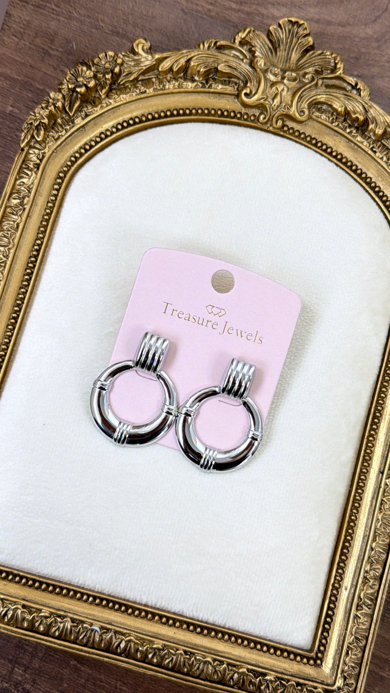 Runway Silver Stud