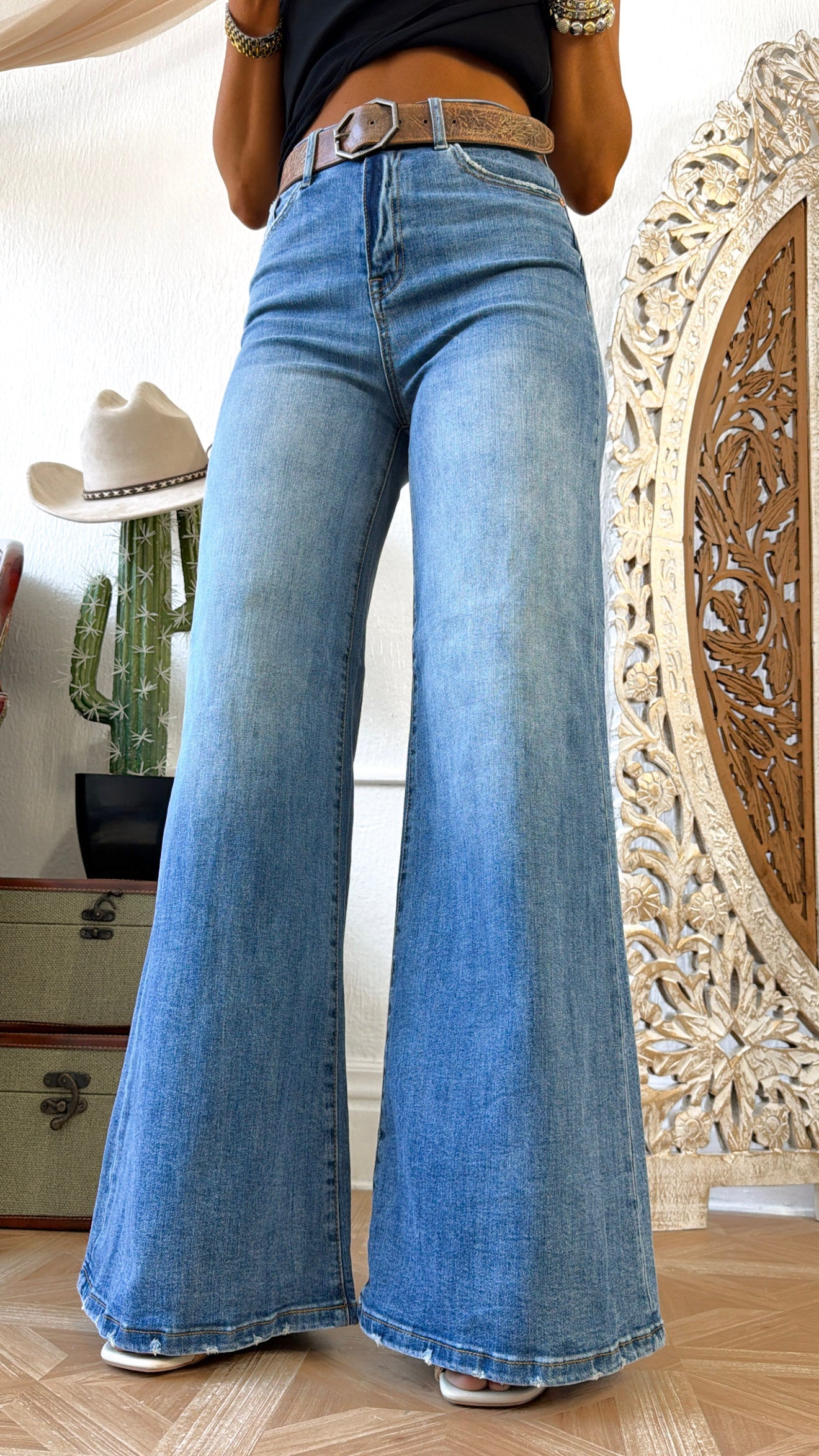 Sammy Wide Straight Leg Jeans, Medium