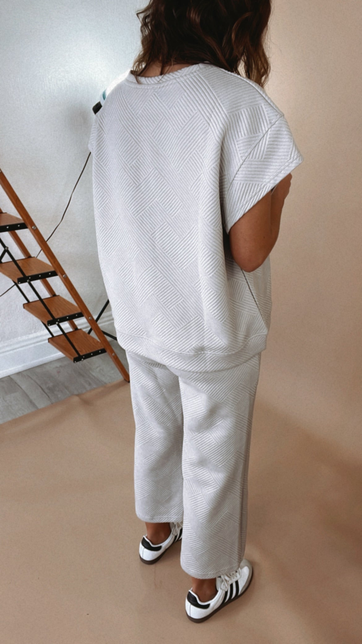 Two Piece Textured Wide Leg Pant Set, Oatmeal