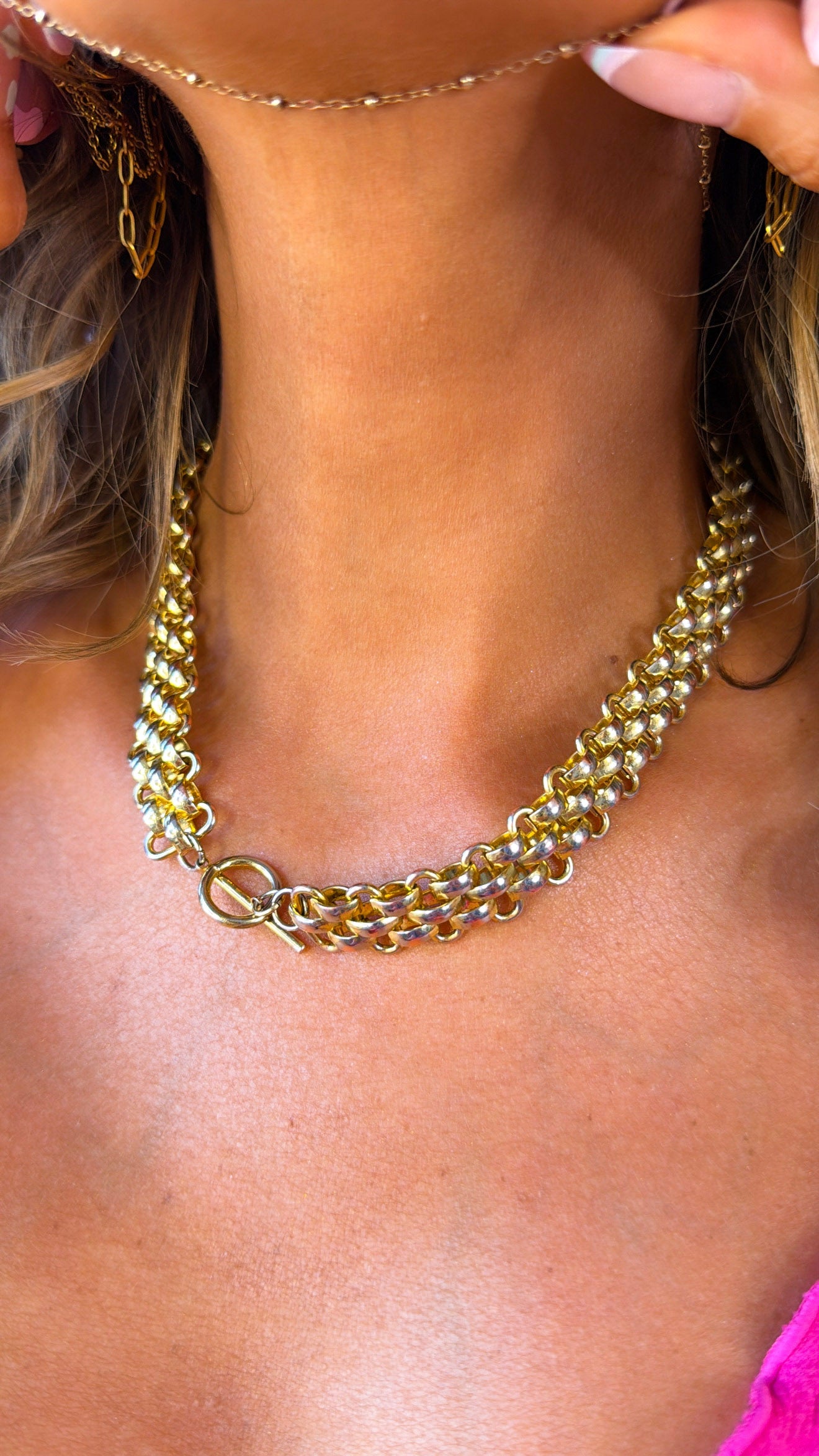 Treasure Jewels: Golden Majesty Collar