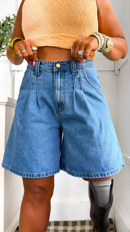 Sunday Stroll Pleated Shorts, Drift Blue