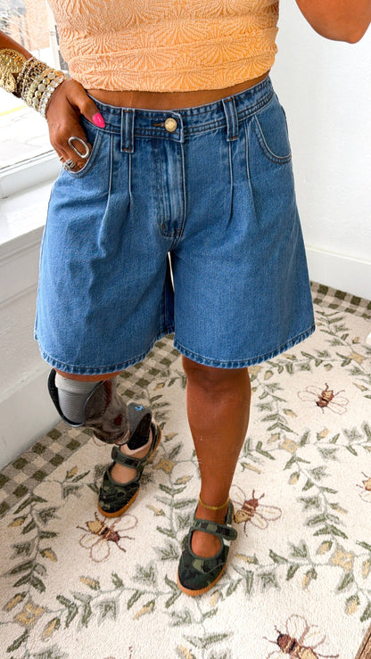 Sunday Stroll Pleated Shorts, Drift Blue