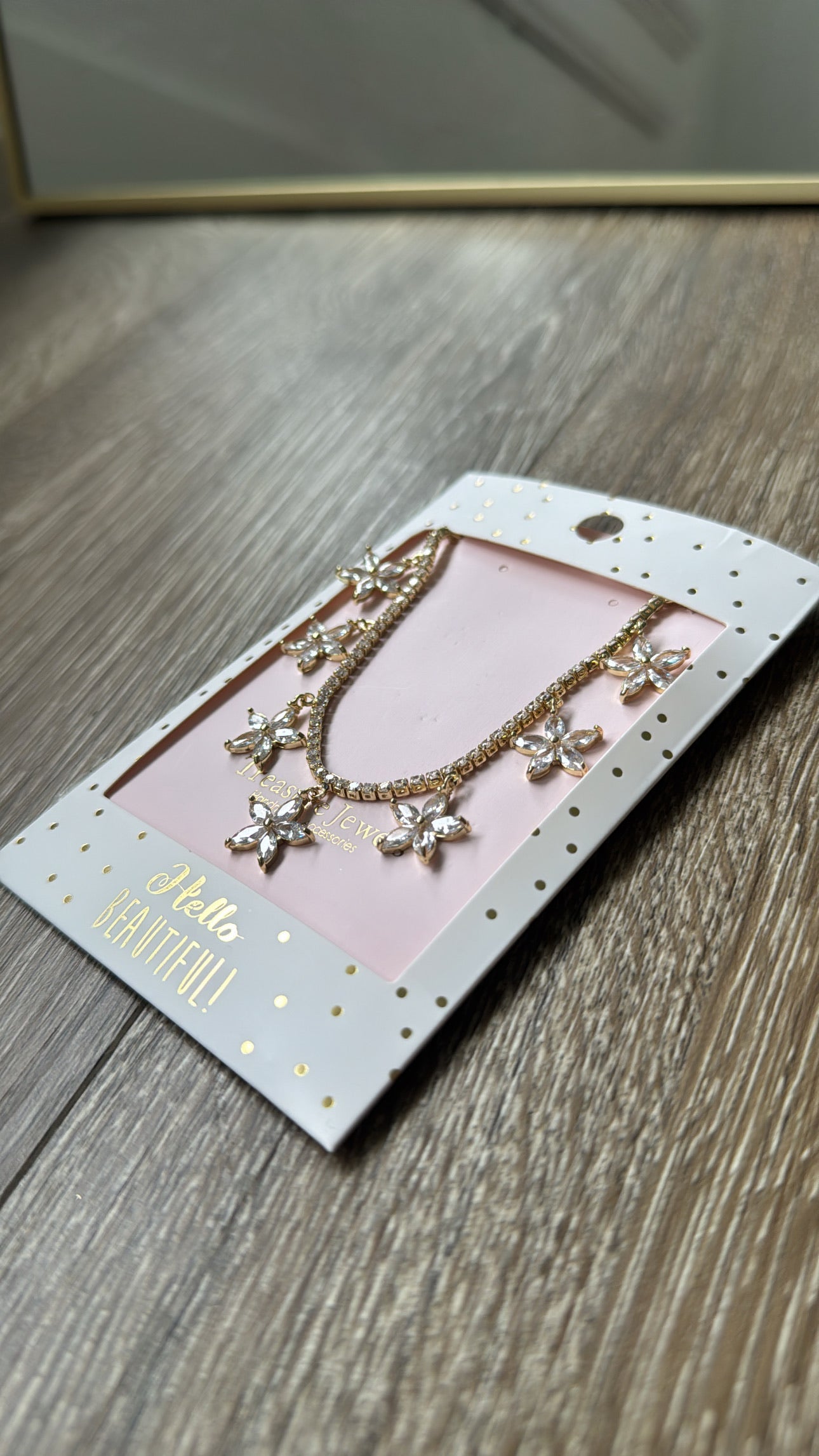 Treasure Jewels: Multi Crystal Star Necklace Gold