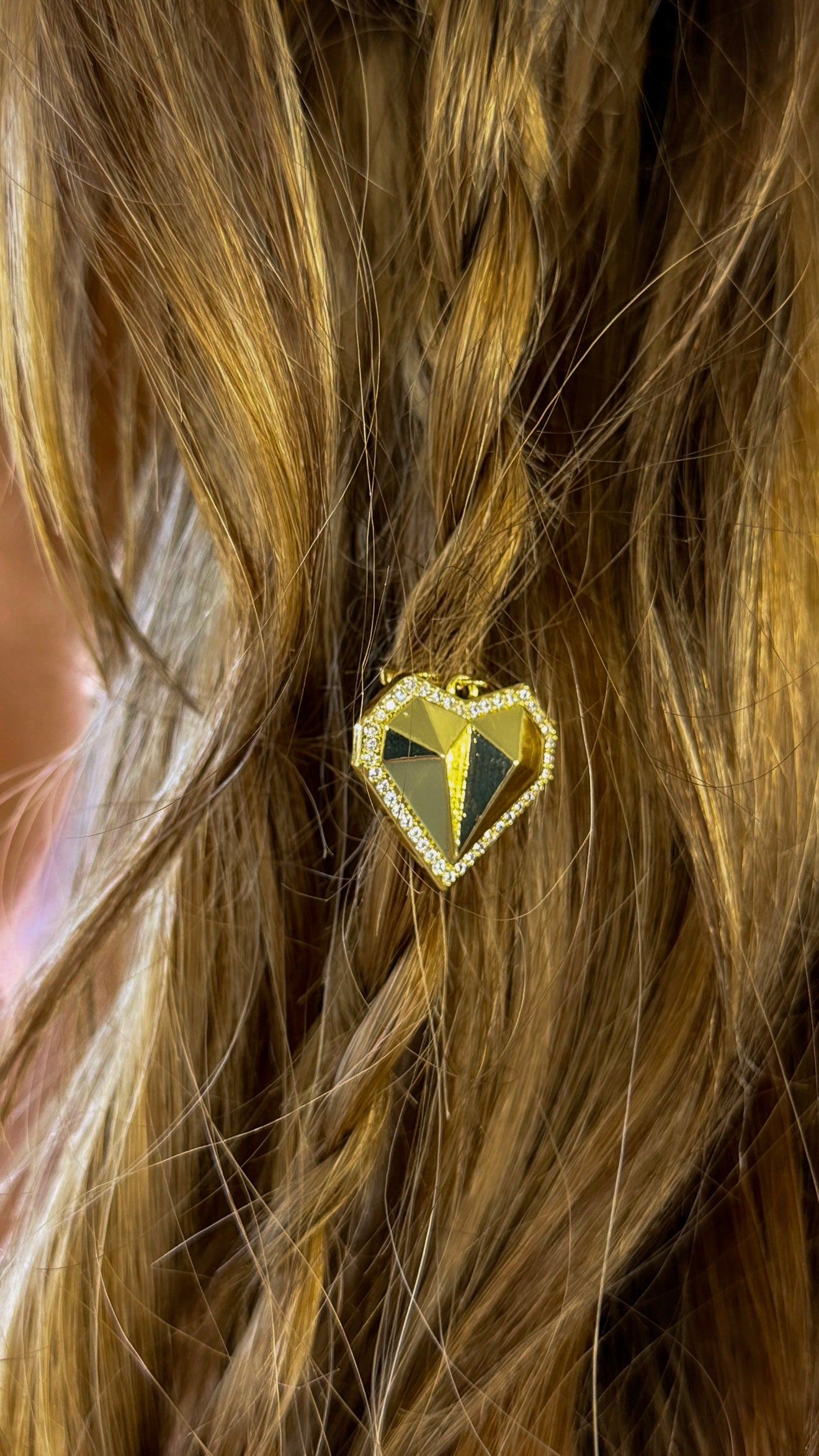 Treasure Jewels: Diamond Shape Heart Charm