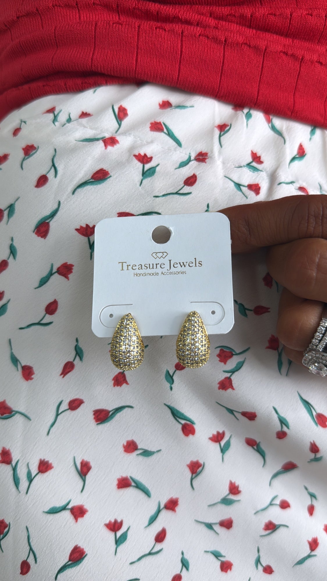 Treasure Jewels: Teardrop Glam Gold