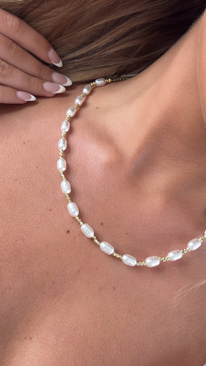 Treasure Jewels: Pearl Chic Necklace