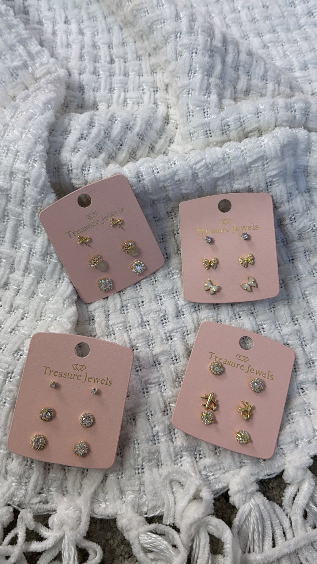 Treasure Jewels: Little Diamond Stud Set
