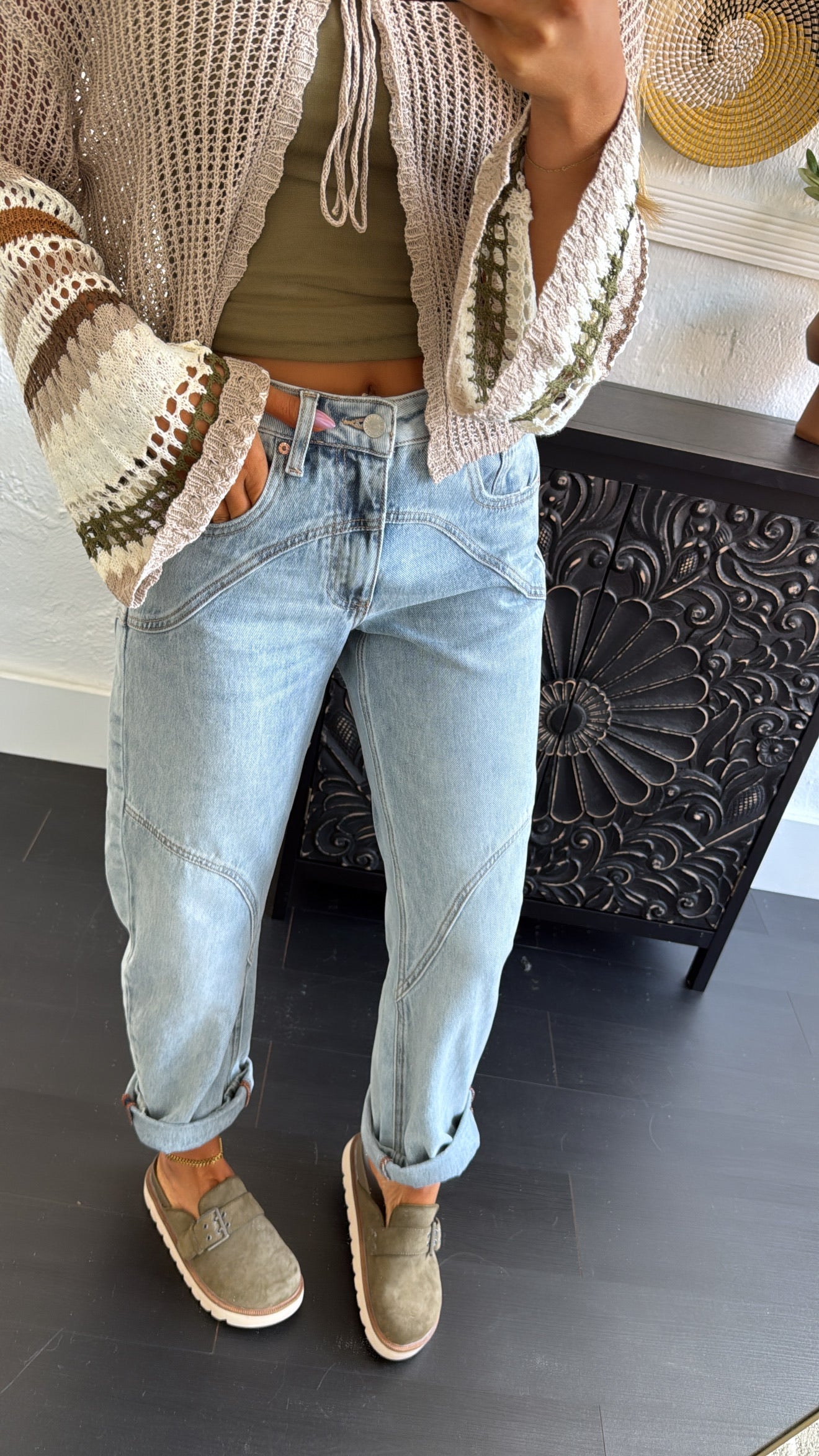 SAIGE: Studio Ready Barrel Jeans, Medium Light