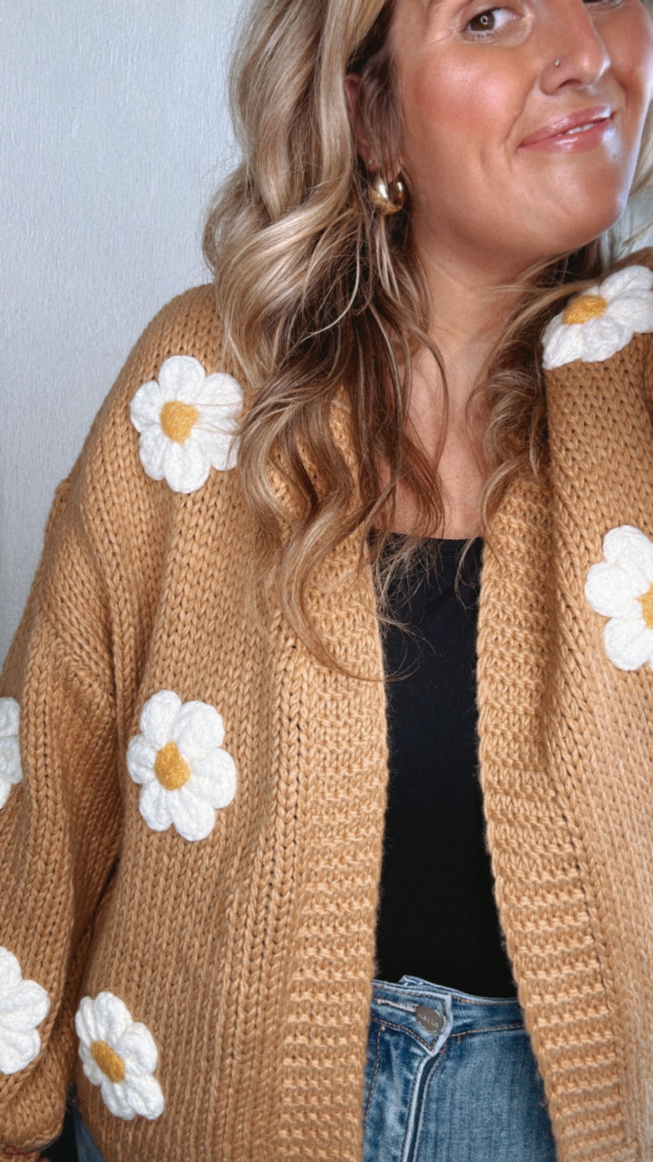 Touch Of Daisy Floral Knit Cardi, Camel