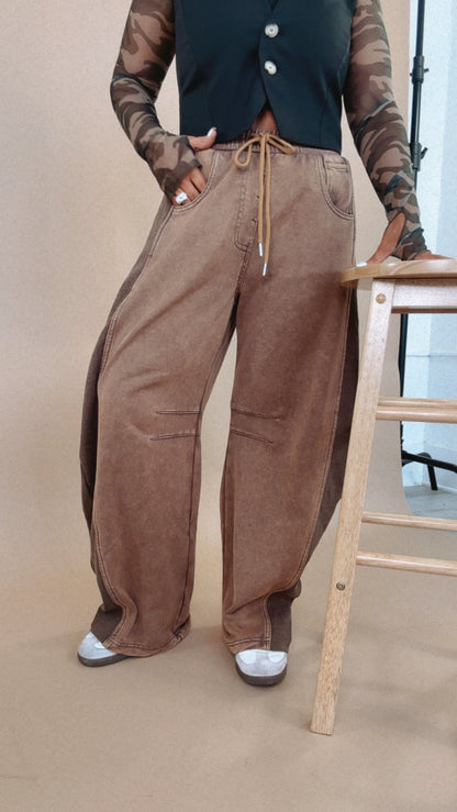 Trend Setter Barrel Leg Sweatpant, Brown
