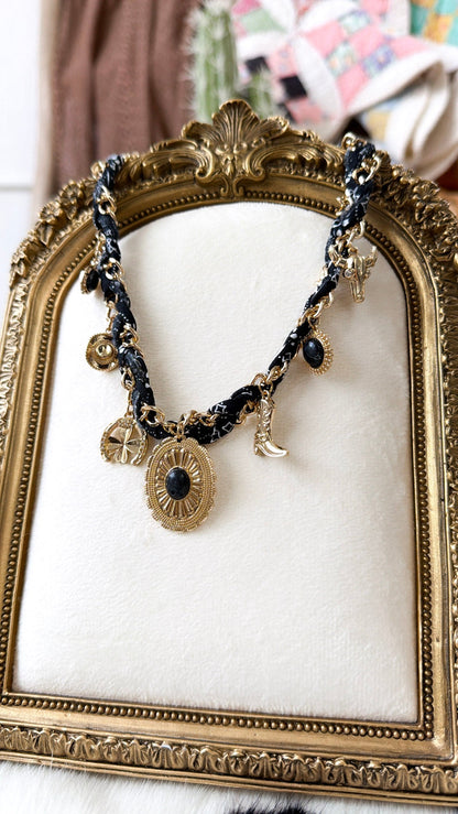 Western Charm Necklace, Black/Gold