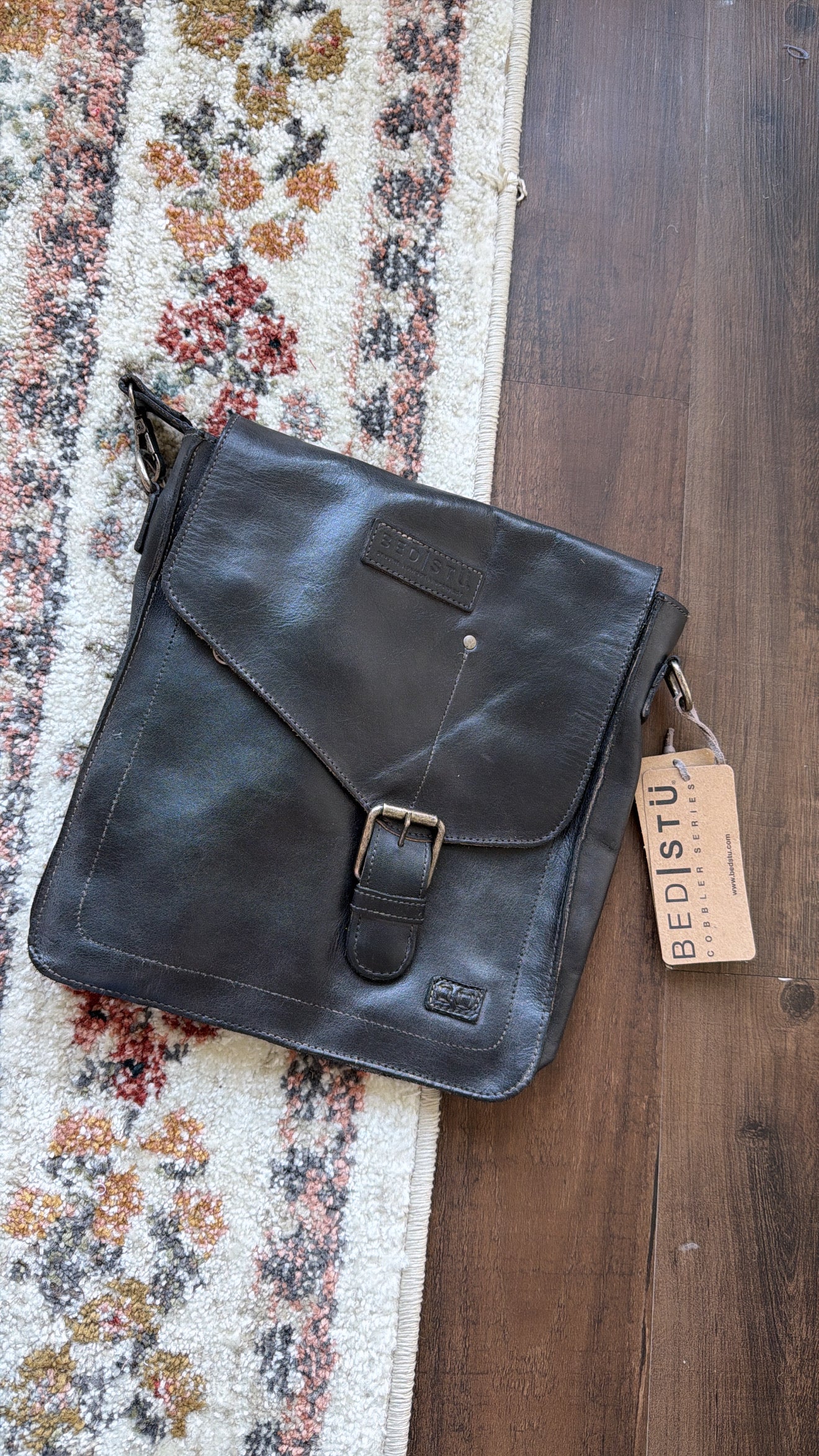 Venice Beach Crossbody, Black Rustic