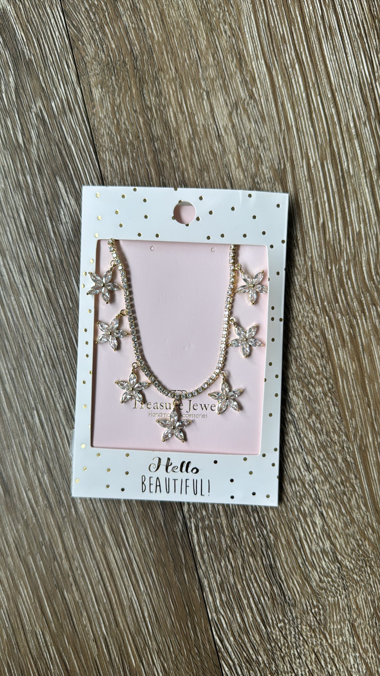 Treasure Jewels: Multi Crystal Star Necklace Gold