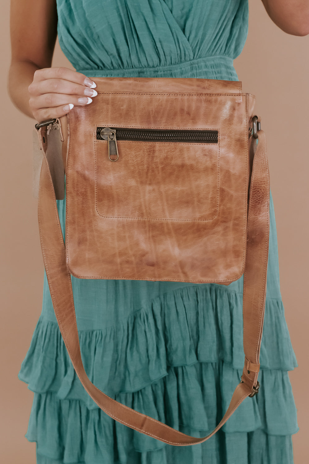 Venice Beach Crossbody, Tan Rustic