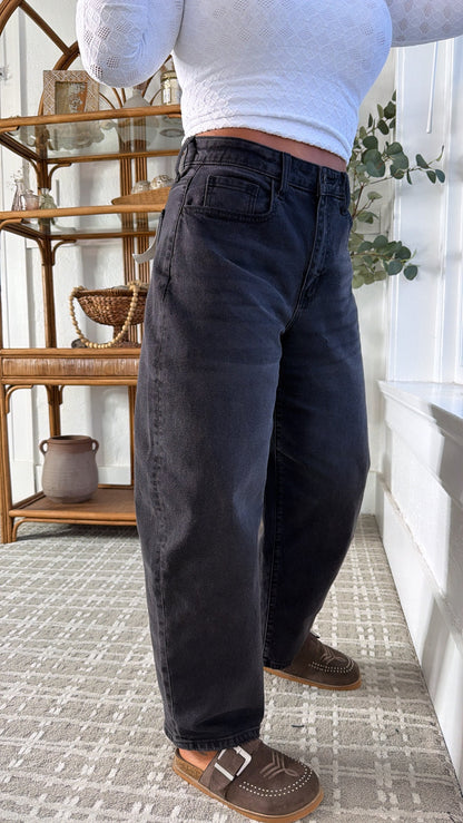 Urban Edge Barrel Jeans, Black Denim