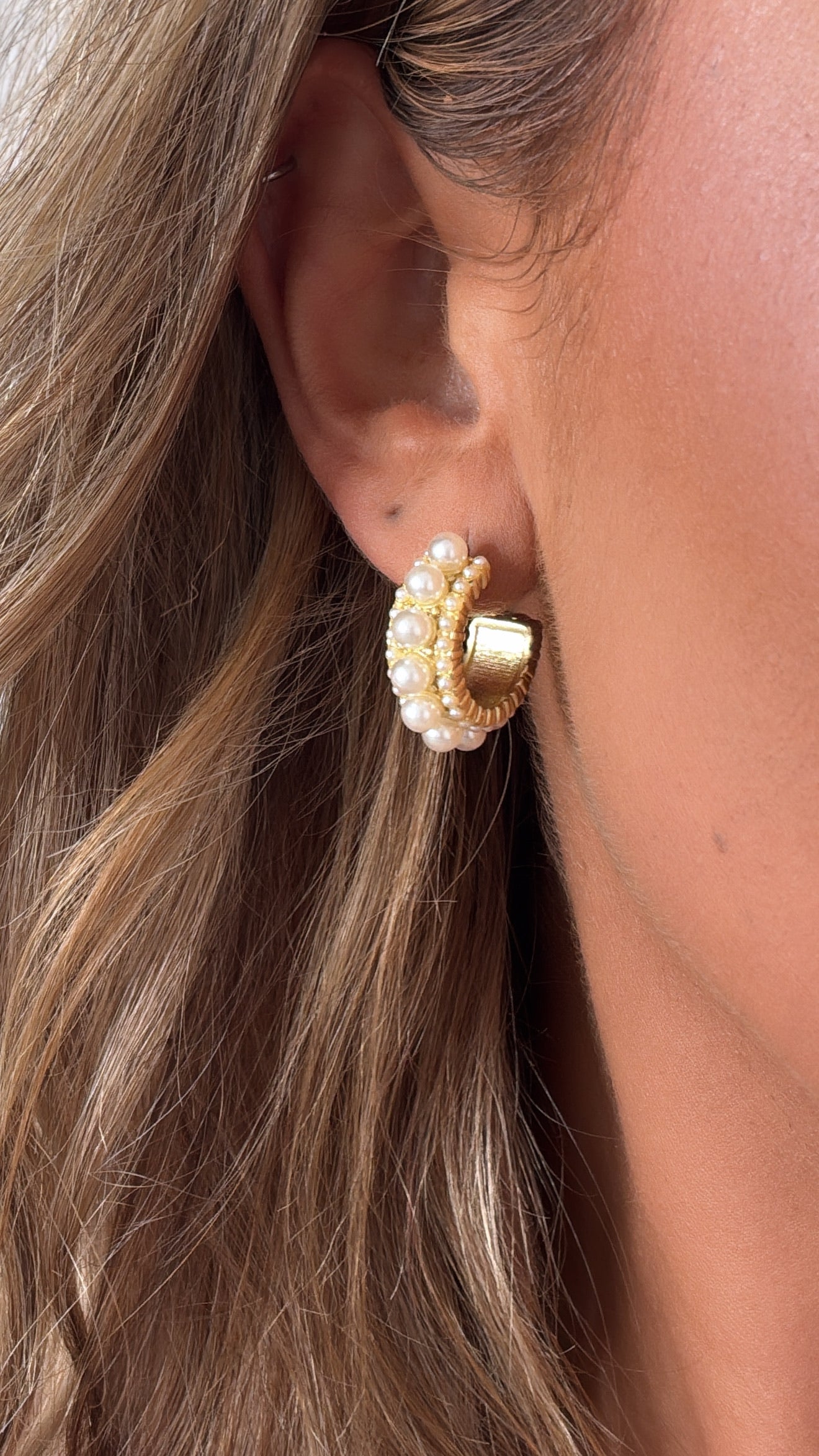 Treasure Jewels: Double Pearly Hoop Gold