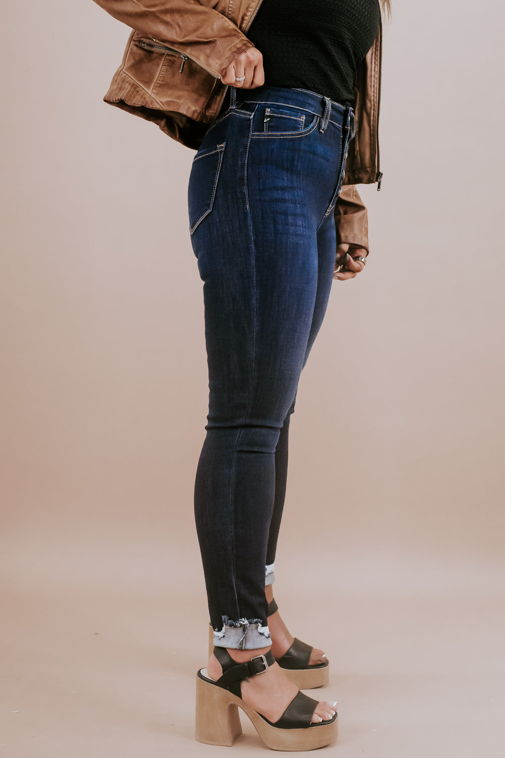 Tristen Button Up, Dark Wash KANCAN