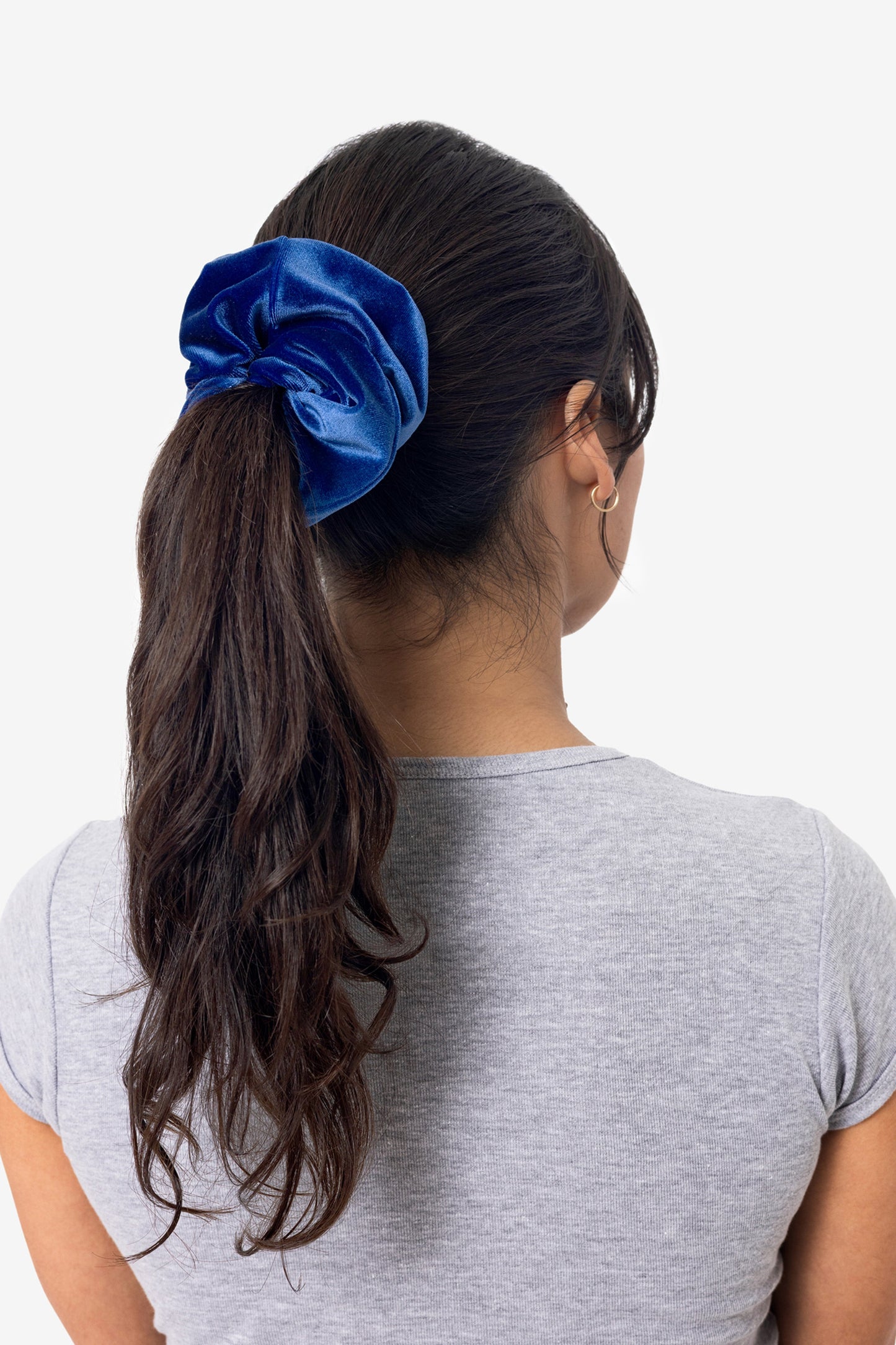 VVTSCRUNCH - Oversized Velvet Scrunchie