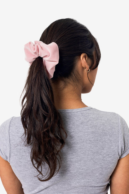 VVTSCRUNCH - Oversized Velvet Scrunchie