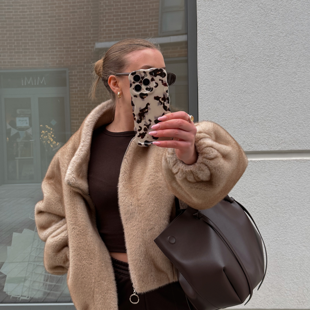 Wavy Phone Case - Ivory Tort