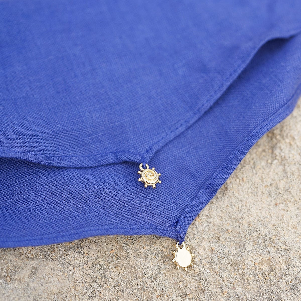 arkitaip x Daisy Spiral Scarf
