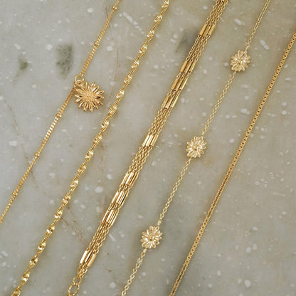 Daisy Chain Flower Bracelet 18ct Gold Plate