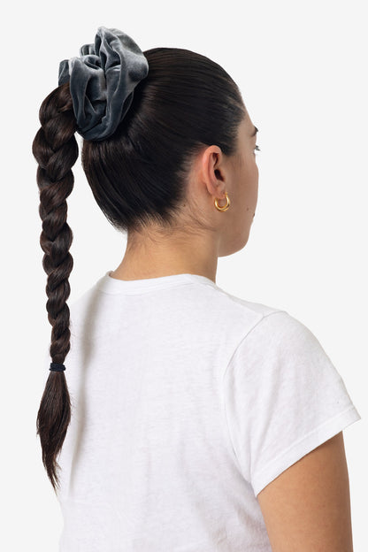 VVTSCRUNCH - Oversized Velvet Scrunchie